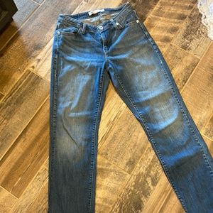 Levi’s curvy straight